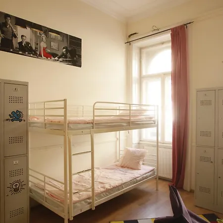 Mood Hostel